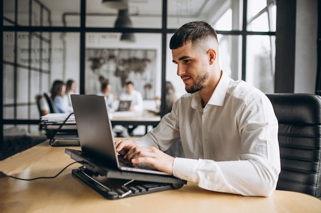 A person uses software.